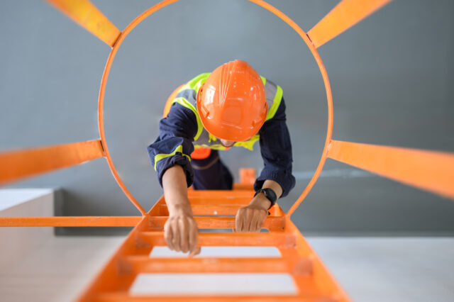 Sicurezza lavoro: in arrivo misure su lavoro sommerso, caporalato e appalti