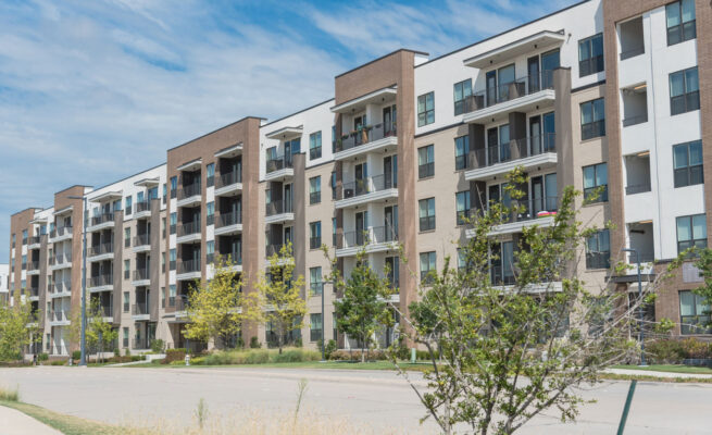 Chiusura balcone in condominio, non sempre sicurezza e decoro sono compromessi: un caso recente